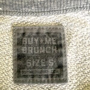 Comfy soft gray sweatshirt from Buy ⚡️Me Brunch